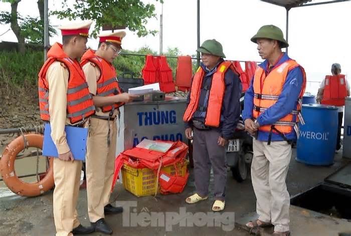 CSGT đường thủy phát hiện nhiều lái tàu là 'ma men'