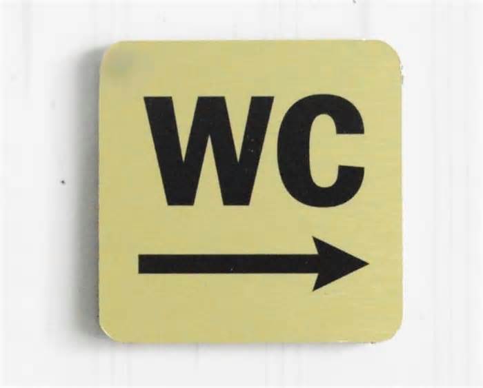 Từ 'WC' bạn thấy hàng ngày, nhưng không ai biết ý nghĩa thực của nó là gì?