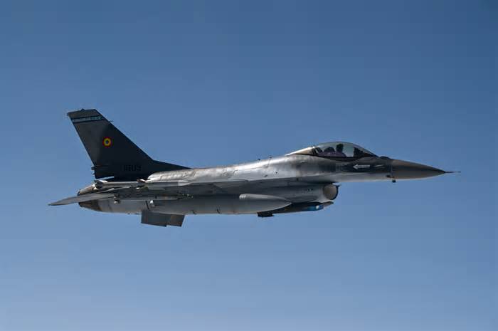 Đan Mạch sẽ chuyển F-16 cho Ukraine vào quý II