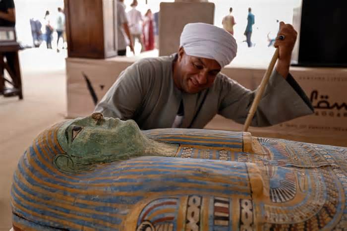Ai Cập khai quật mộ cổ đẹp nhất và xưởng xác ướp lớn nhất