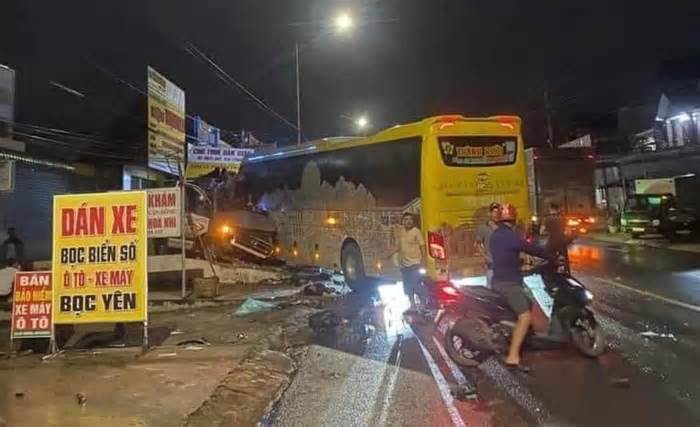 Tập trung cứu các trường hợp nặng trong vụ tai nạn giao thông tại Đồng Nai