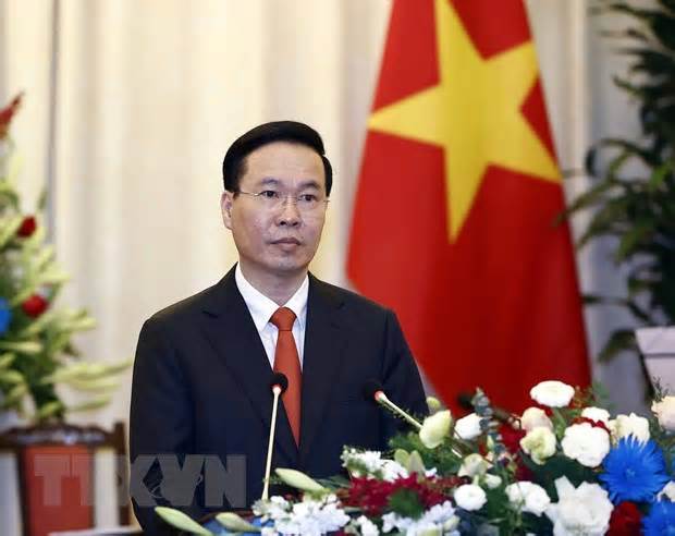 Lãnh đạo Việt Nam-Pháp trao đổi thư mừng 50 năm quan hệ ngoại giao