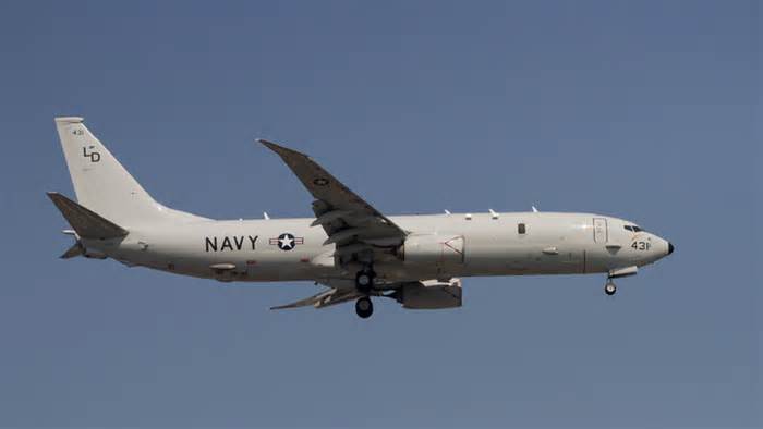 Trung Quốc đặt quân đội trong tình trạng 'báo động cao' vì máy bay Mỹ ở eo biển Đài Loan