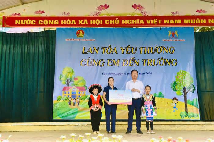 Lan tỏa yêu thương - cùng em đến trường tại Cao Bằng