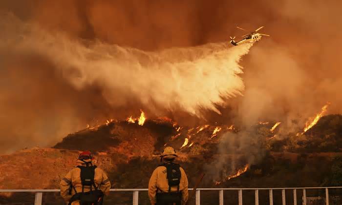 Ông Trump chỉ trích giới chức California 'bất tài'