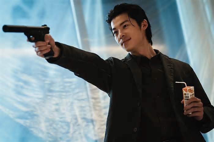 Hứa Quang Hán gây ấn tượng với tạo hình sát thủ trong phim Hàn Quốc