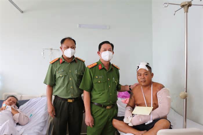 Lãnh đạo Công an tỉnh Kiên Giang thăm 3 cán bộ bị chém trọng thương