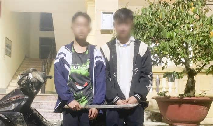 Mang kiếm đi dạo, 2 thiếu niên ở Lai Châu bị đưa về phường