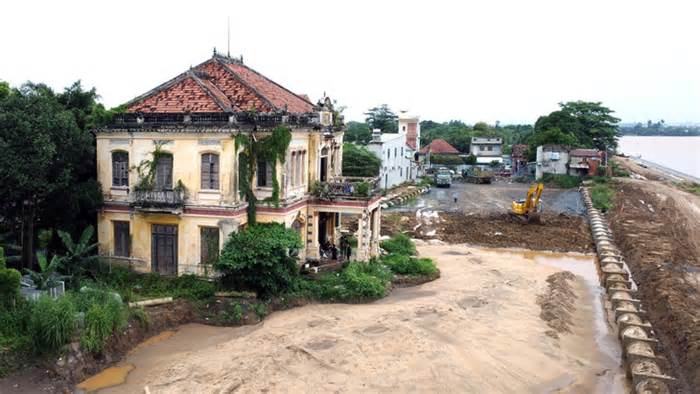 Đề nghị tạm dừng dự án đường ven sông chờ phương án bảo tồn biệt thự trăm tuổi ở Đồng Nai