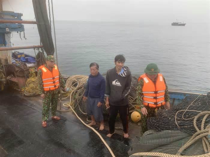 Quảng Ninh: Xử lý 4 tàu cá vi phạm trong khai thác hải sản