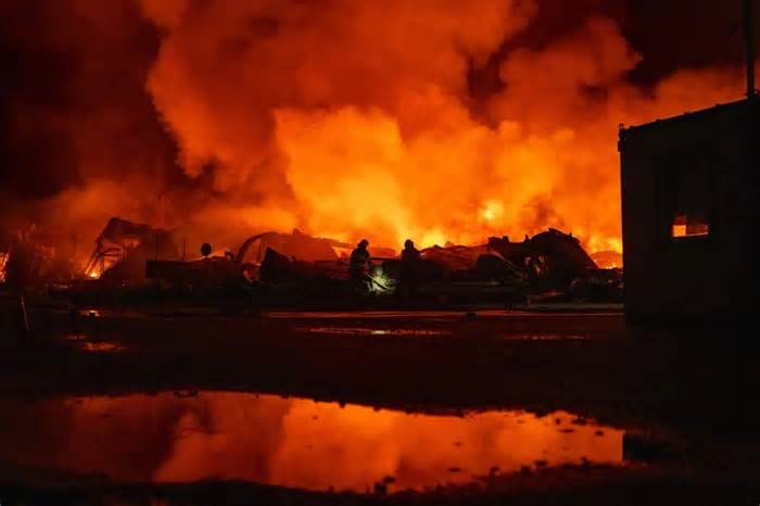 Nga tấn công kho nhiên liệu ở thủ đô Kiev, Ukraine tuyên bố không còn nhà máy nhiệt điện nào nguyên vẹn