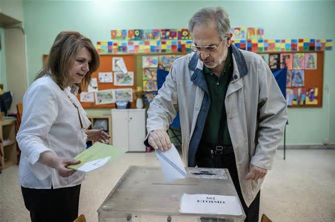Hy Lạp tiến hành tổng tuyển cử, đảng Dân chủ Mới đang dẫn đầu