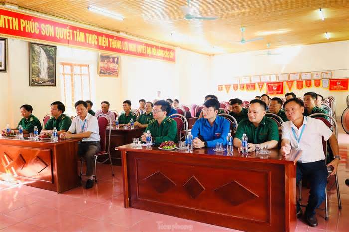 Đoàn công tác T.Ư Đoàn thăm, làm việc tại cơ sở cai nghiện ma tuý tự nguyện ở Nghệ An