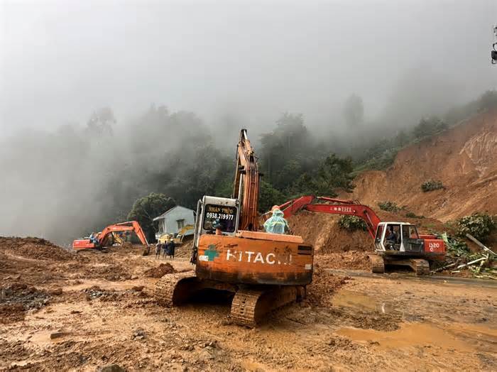 Lâm Đồng căng mình chống thiên tai, sạt lở đất