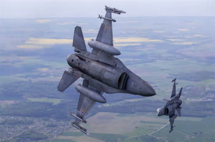 Tướng Mỹ cảnh báo F-16 không thể trở thành ‘vũ khí phép thuật’ với Ukraine