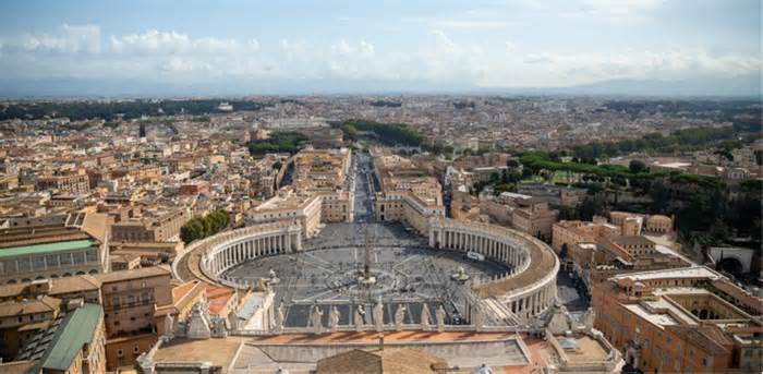 Học viện Vatican điều tra 'hiện tượng thần bí' trên toàn thế giới