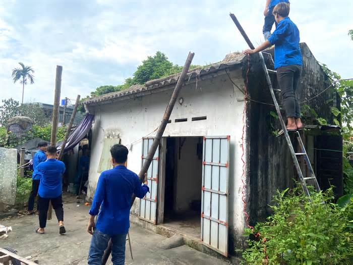 T.Ư Đoàn chỉ đạo củng cố Đội thanh niên tình nguyện, sẵn sàng '4 tại chỗ' hỗ trợ ứng phó khẩn cấp bão số 3