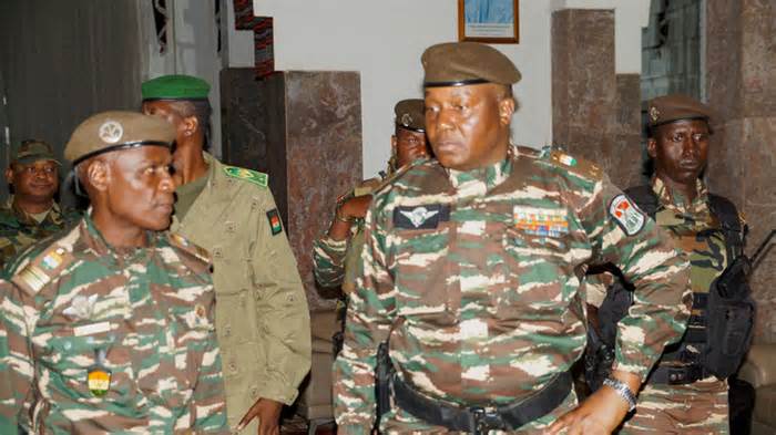 Lãnh đạo đảo chính Niger muốn chuyển giao quyền lực trong 3 năm, ECOWAS từ chối