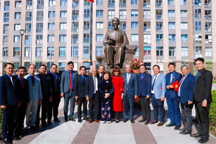 Thành Đoàn TPHCM kết nối, hỗ trợ du học sinh Việt tại Liên bang Nga