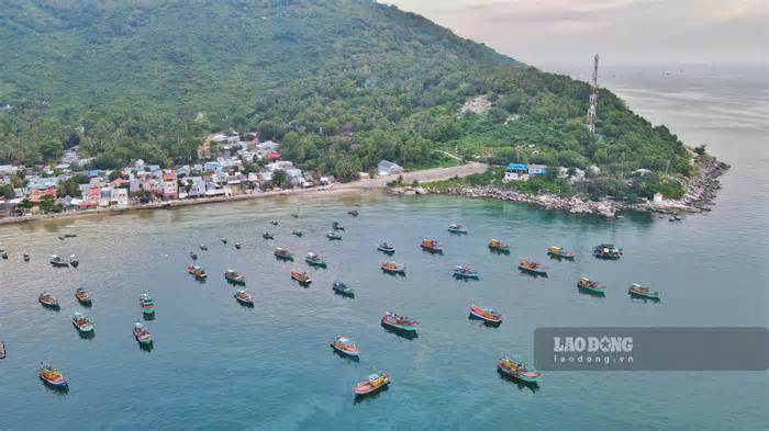 Chủ tịch huyện Kiên Hải yêu cầu chấn chỉnh ngay vụ tự xây cầu tàu, mở bến