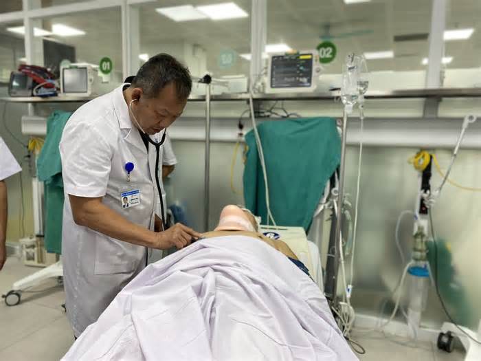 Chuyển ca nặng nhất trong vụ tai nạn 5 người tử vong đến Bệnh viện Việt Đức