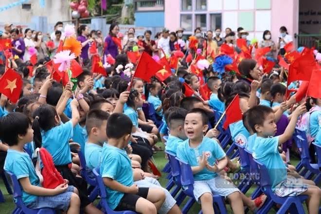 Hà Nội tăng 70.000 học sinh đầu cấp năm học 2024 - 2025