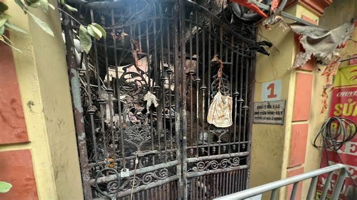 Hiện trường vụ cháy nhà trọ khiến 14 người tử vong ở Hà Nội