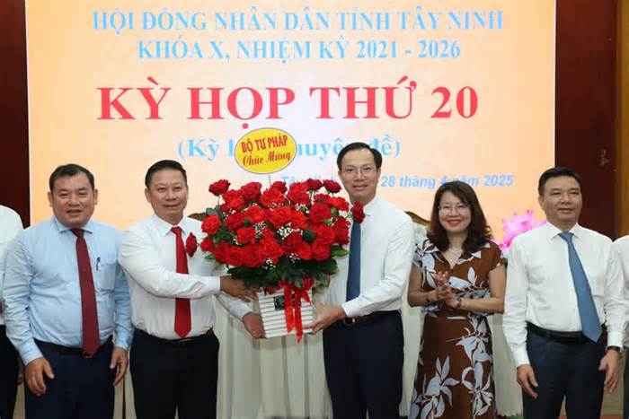 Hiệu trưởng trường ĐH Luật Hà Nội làm phó chủ tịch UBND tỉnh Tây Ninh