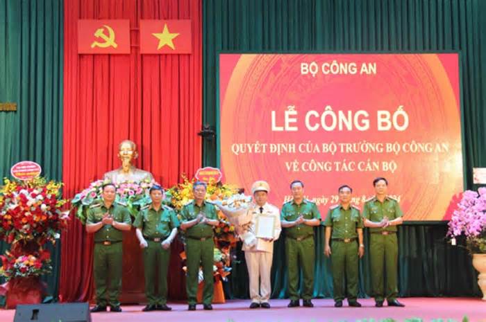 Bản tin 8H: Bộ trưởng Bộ Công an bổ nhiệm chức vụ mới cho Thiếu tướng Trần Văn Thiện