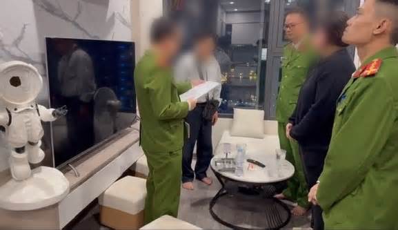 Khởi tố thêm 4 đối tượng trục lợi chính sách NOXH sau phản ánh của Lao Động