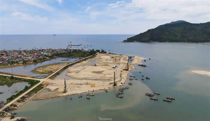 'Bay' trên công trường cảng cá 280 tỷ đồng ở Hà Tĩnh