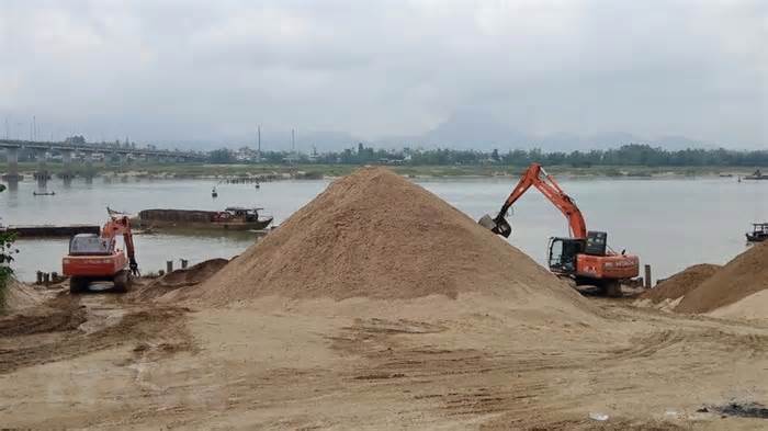 Phó Thủ tướng: Báo cáo tình trạng thiếu cát ở miền Trung, Tây Nam Bộ