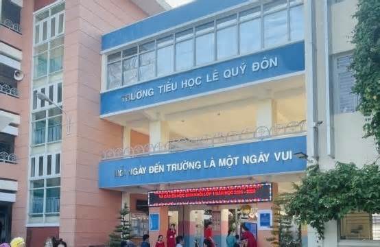 Ủng hộ trên 100 ngàn mới tặng giấy khen là phản giáo dục