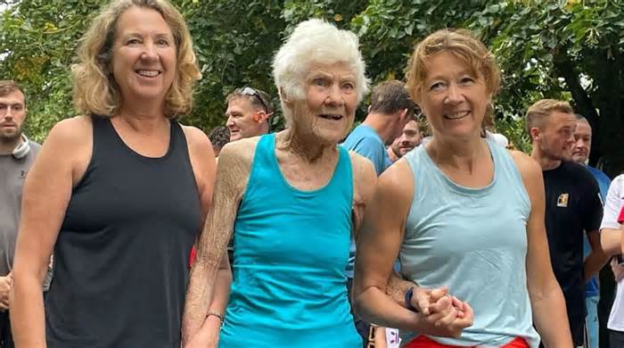 Cụ bà 97 tuổi phá kỷ lục chạy parkrun sau ca mổ tim