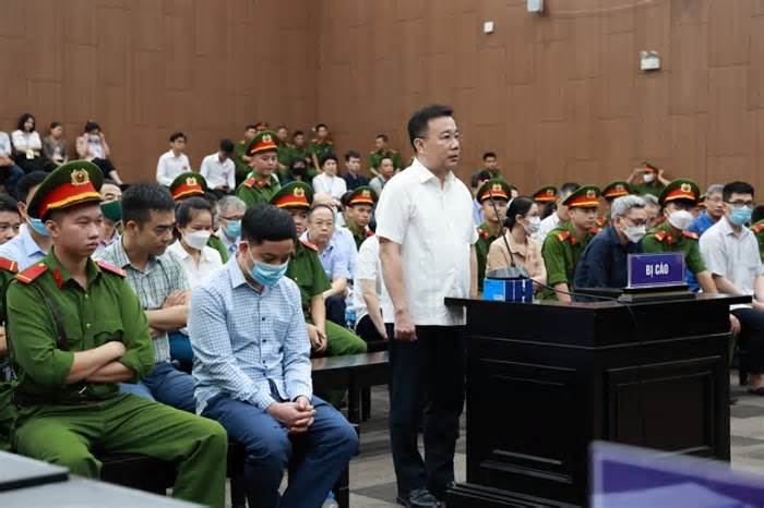 Cựu Phó Chủ tịch Hà Nội Chử Xuân Dũng: 'Tôi là tội đồ trong phòng chống dịch'