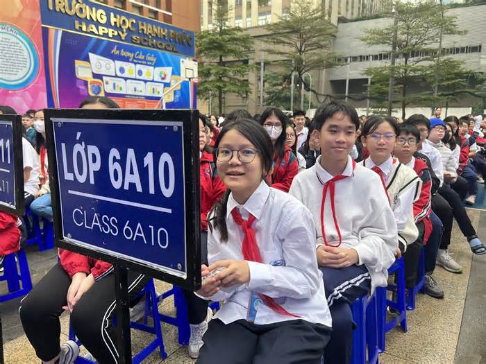 Hà Nội tăng gần 62.000 học sinh trung học cơ sở, làm gì để không thiếu giáo viên?