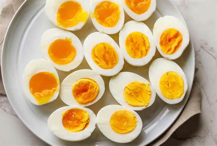 Bác sĩ Trung Quốc chỉ ra sai lầm ăn trứng khiến nhiều người rước bệnh