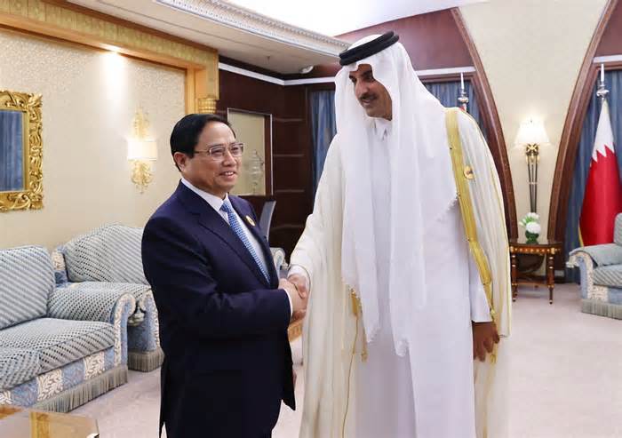 Thủ tướng gặp Quốc vương Qatar, Tổng thống UAE và phó Thủ tướng Oman