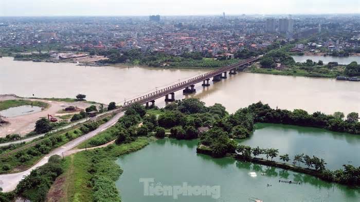 Toàn cảnh cầu đường sắt Phú Lương hơn 100 năm tuổi trước thông tin được 'đại tu' hàng trăm tỉ