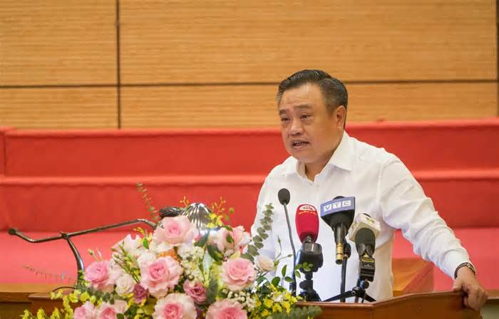 Chủ tịch Hà Nội: Trong rừng có dân chứ không phải dân nhảy dù vào đó