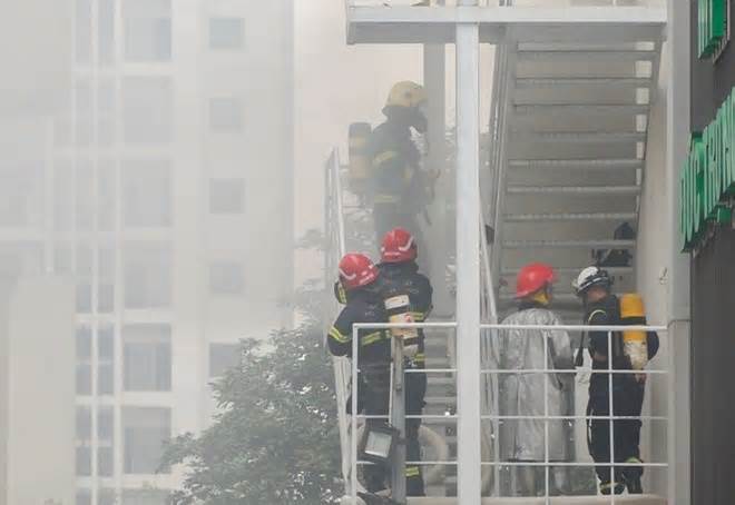 Một ngày xảy ra hai vụ cháy ở Hà Nội