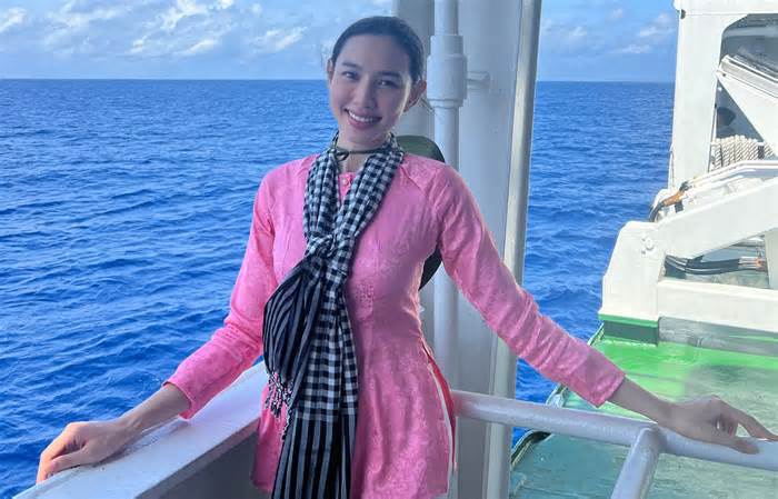 Hoa hậu Thuỳ Tiên lên tiếng sau vụ kiện 2,4 tỉ đồng bị hoãn