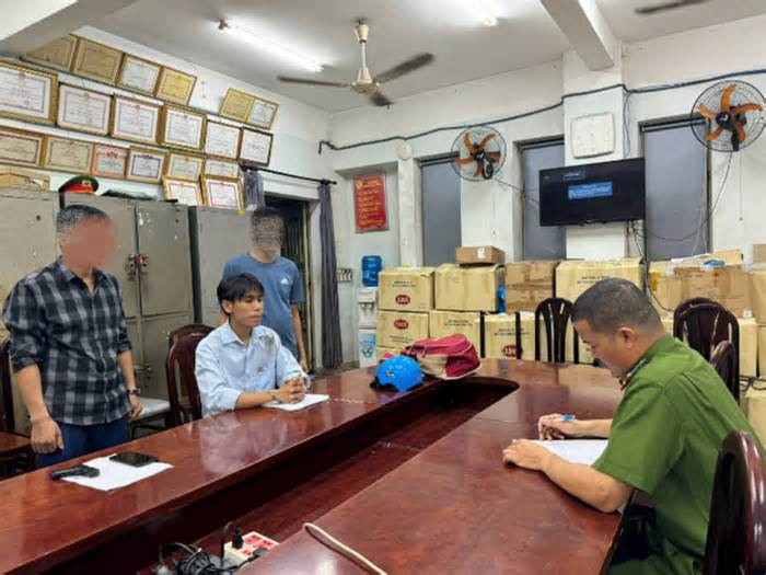 Dùng súng nhựa cướp tiệm vàng ở quận Tân Bình