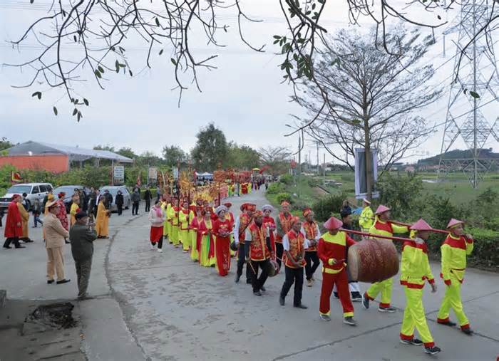 Tưng bừng khai mạc Lễ hội Thái miếu nhà Trần năm 2024 tại Quảng Ninh