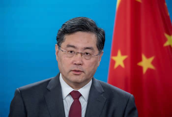 Nóng: Ngoại trưởng Trung Quốc Tần Cương rời chức