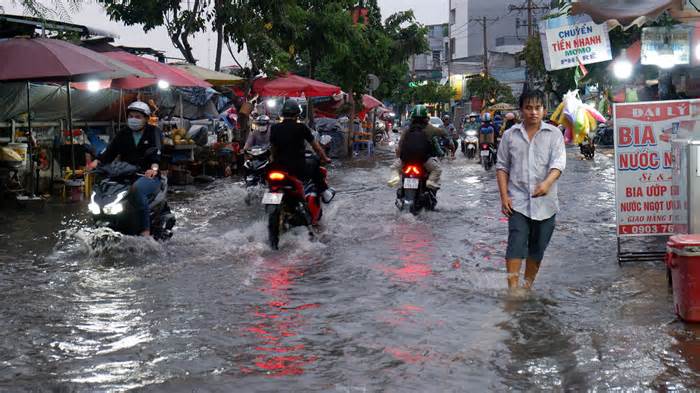 Triều cường Rằm tháng 10 tại TPHCM có thể đạt đỉnh