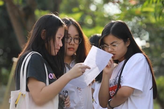 Hà Nội chốt thi 3 môn vào lớp 10: Phụ huynh thở phào nhẹ nhõm