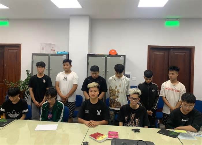 Khởi tố nhóm thanh niên lạng lách đánh võng, gây rối trật tự ở Hà Nội