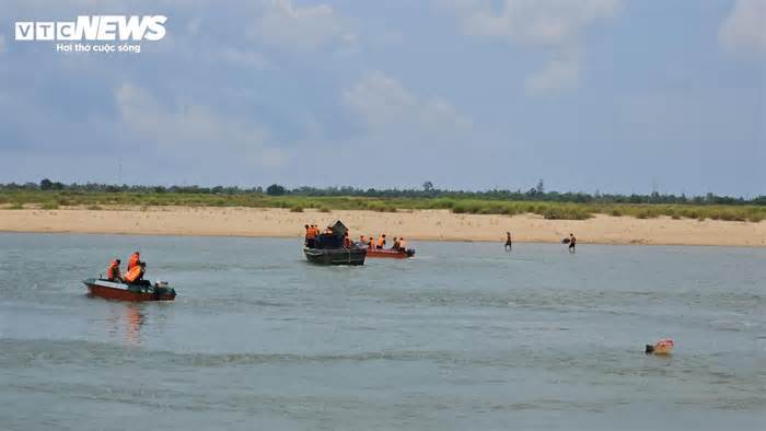 Lật ghe trên sông khiến 2 người mất tích tại Phú Yên: Đã tìm thấy 1 nạn nhân
