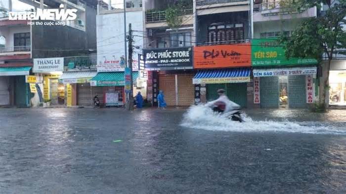 Đà Nẵng đóng cửa bán đảo Sơn Trà, cho học sinh nghỉ học